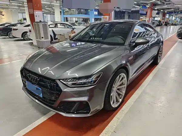 Audi A7L 2023