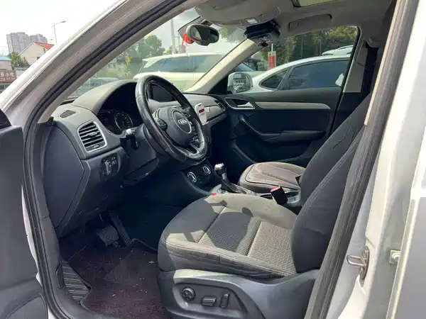 Audi Q3 2015