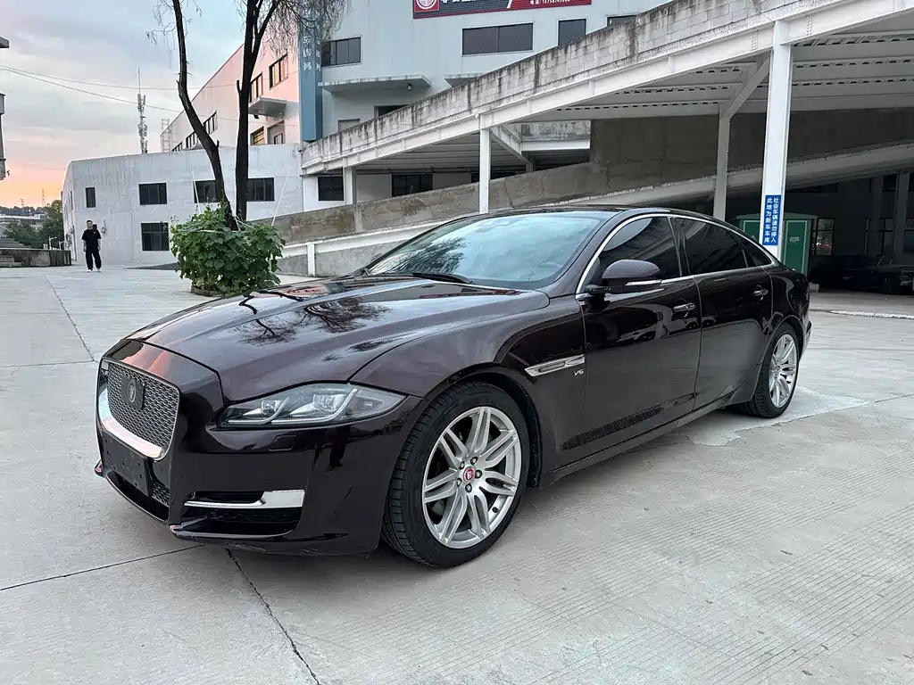Jaguar XJ 2018