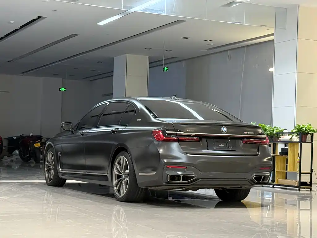 BMW 7 Series 2020 — фото 13