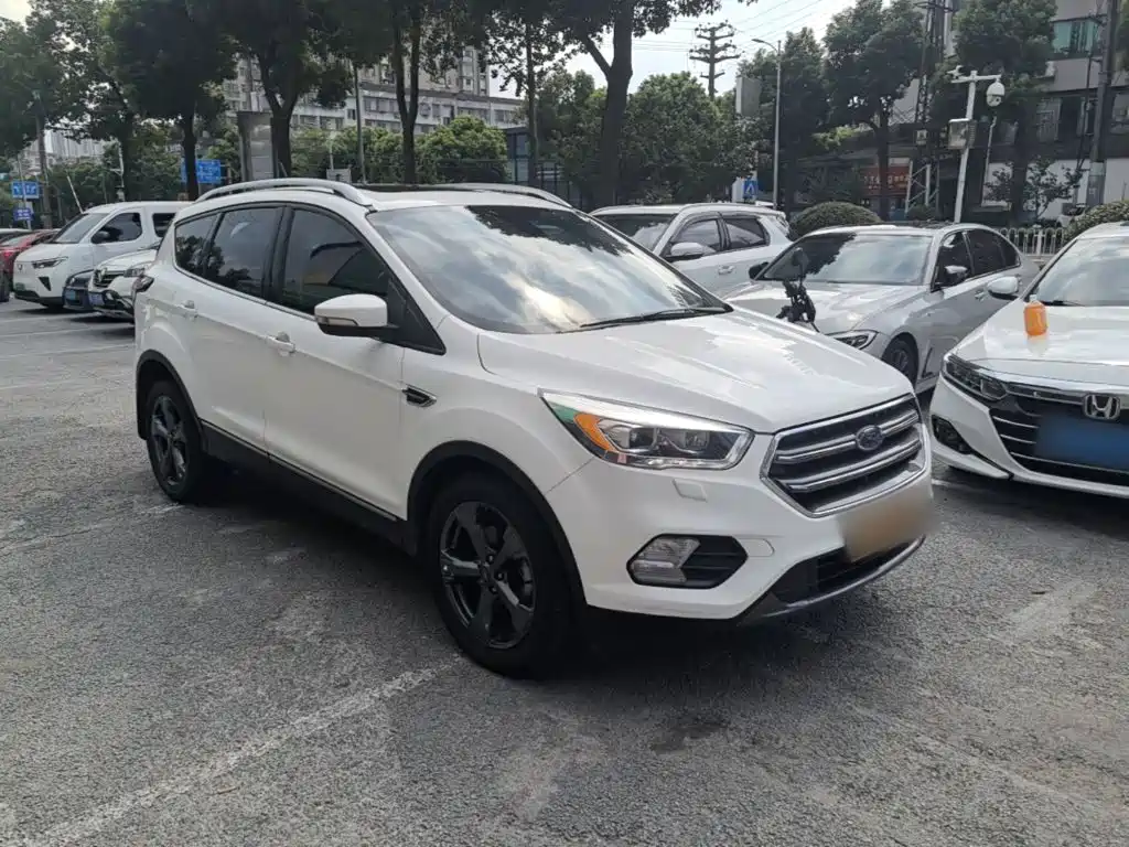 Ford Kuga 2020 — фото 4