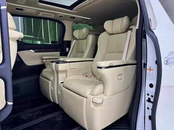 Toyota Alphard 2022