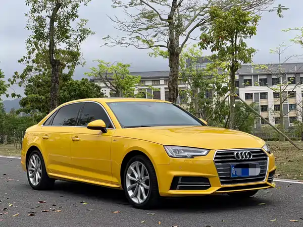 Audi A4L 2018