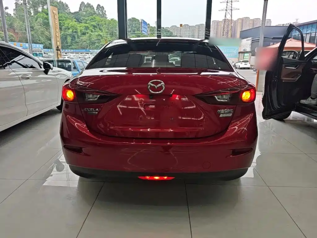 Mazda 3 Axela 2017 — фото 6