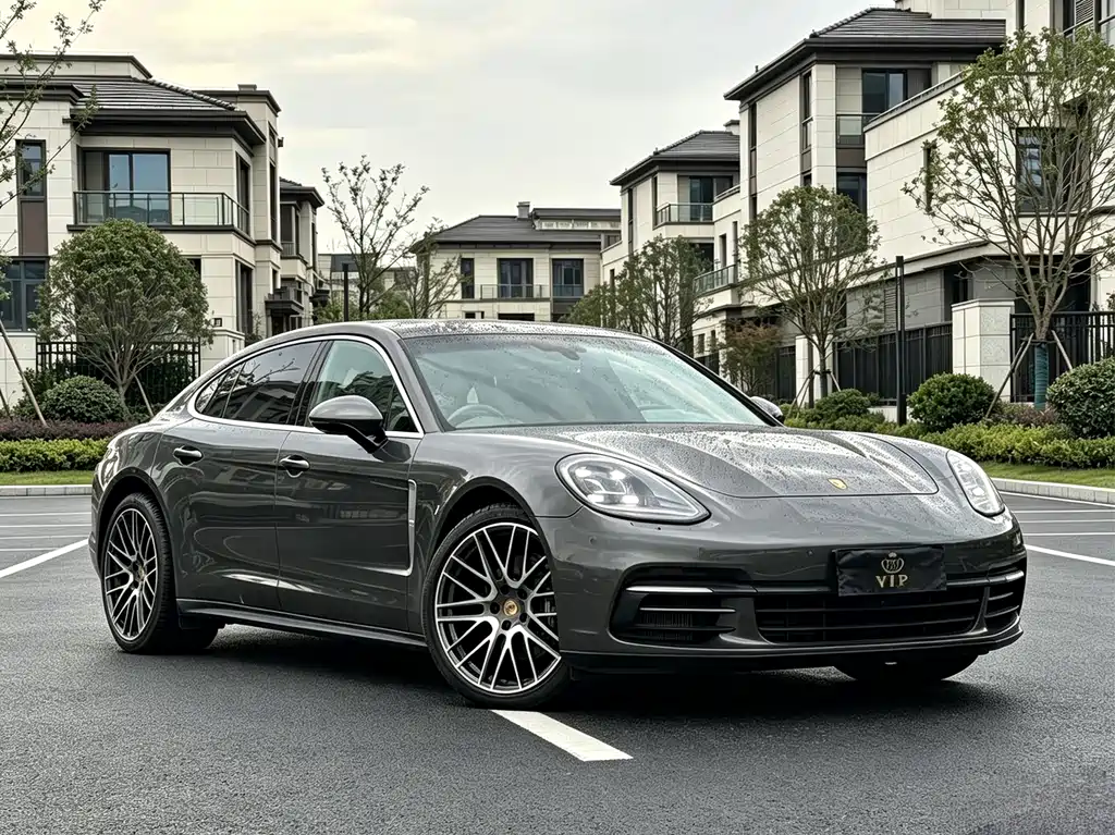 Porsche Panamera 2018 — фото 3