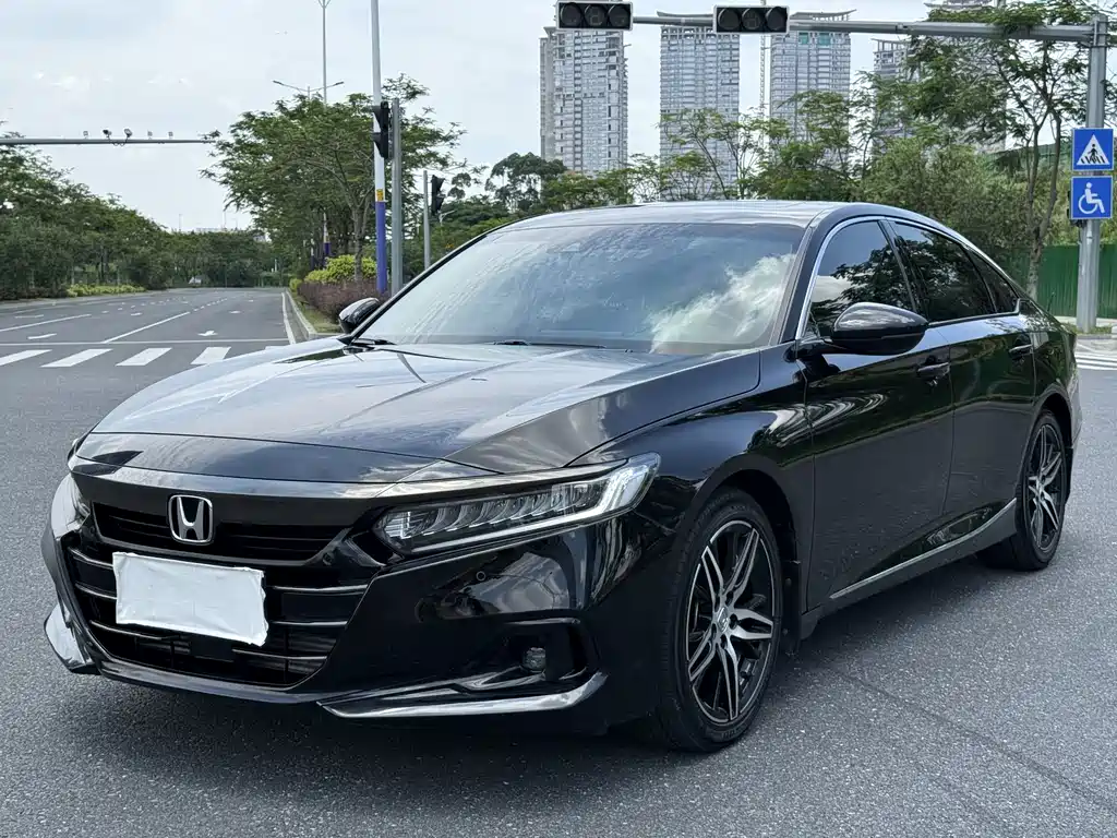 Honda Accord 2022 — фото 1