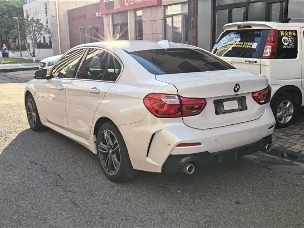 BMW 1 Series 2021