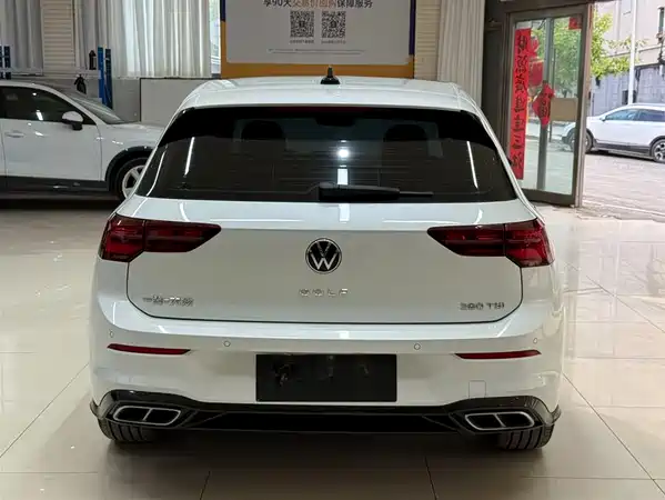 Volkswagen Golf 2022