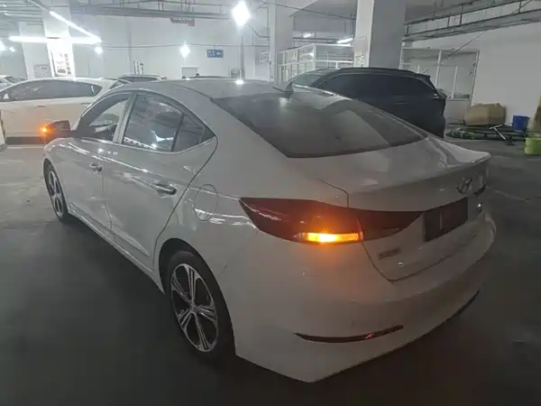 Hyundai Celesta 2018