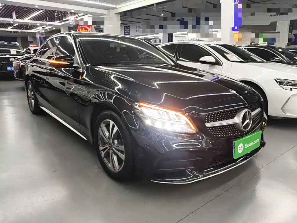 Mercedes-Benz C-Class 2020