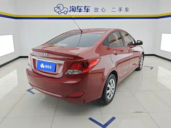 Hyundai Accent 2013