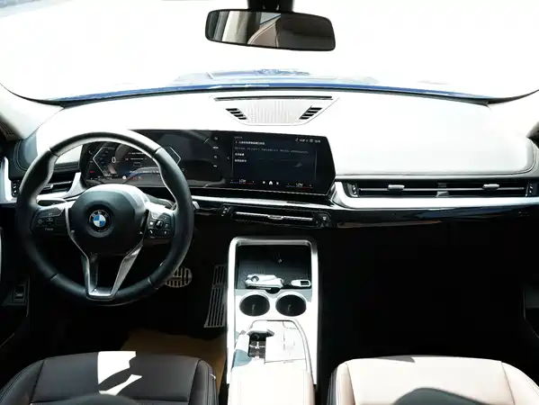 BMW X1 2025