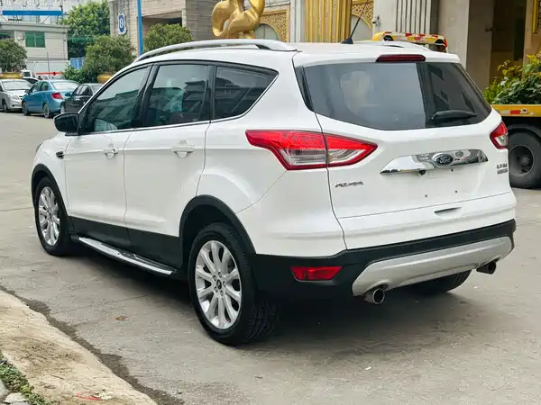 Ford Kuga 2013