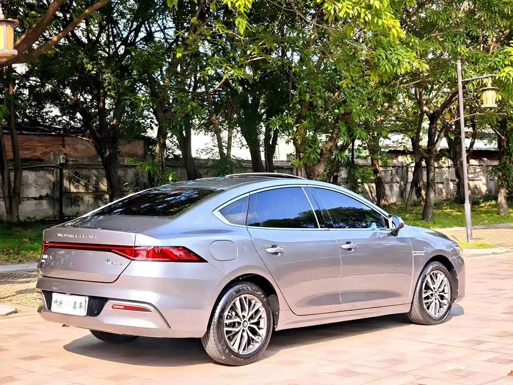 BYD Qin PLUS 2022 — фото 13