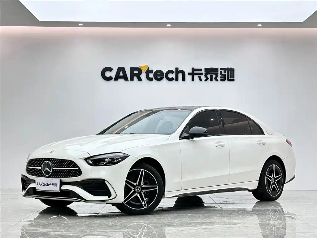 Mercedes-Benz C-Class 2024 — фото 1