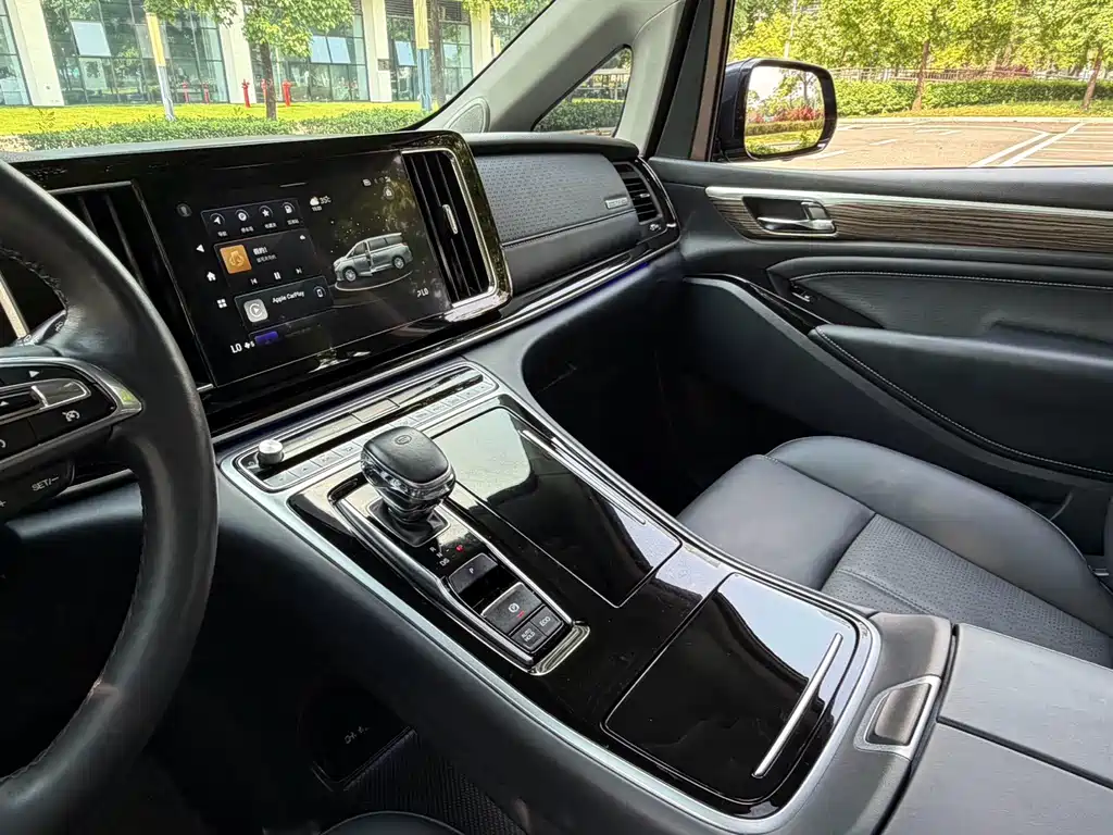 GAC Trumpchi M8 2022 — фото 14