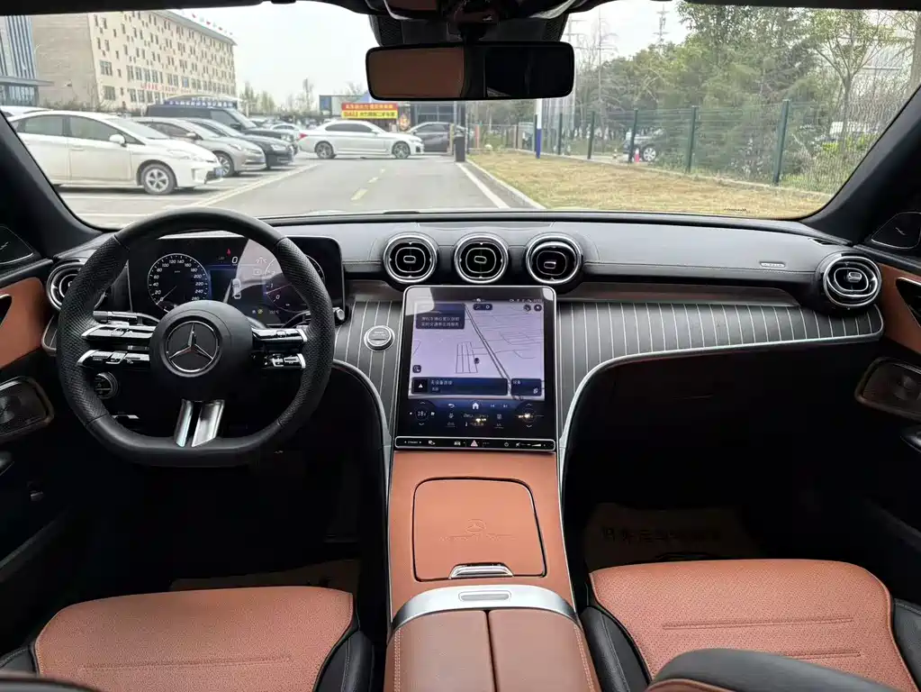 Mercedes-Benz C-Class 2023 — фото 10