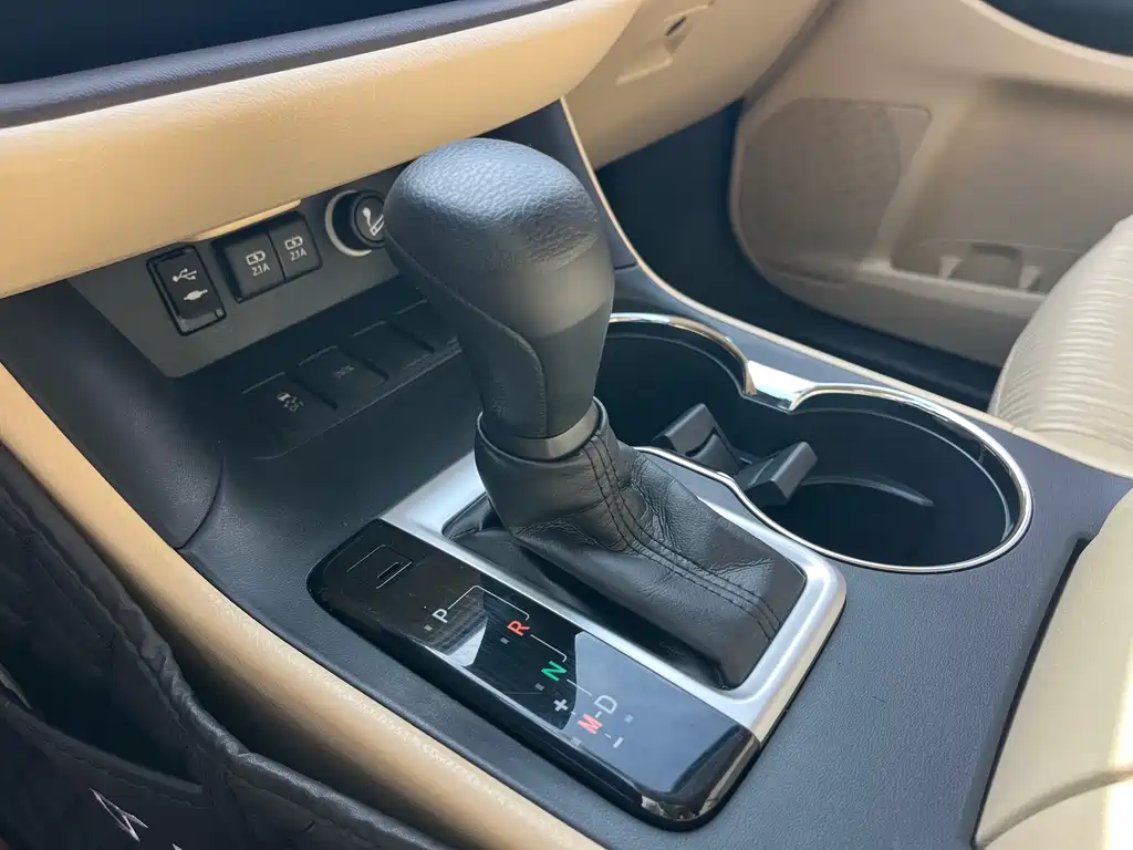Toyota Highlander 2019 — фото 11