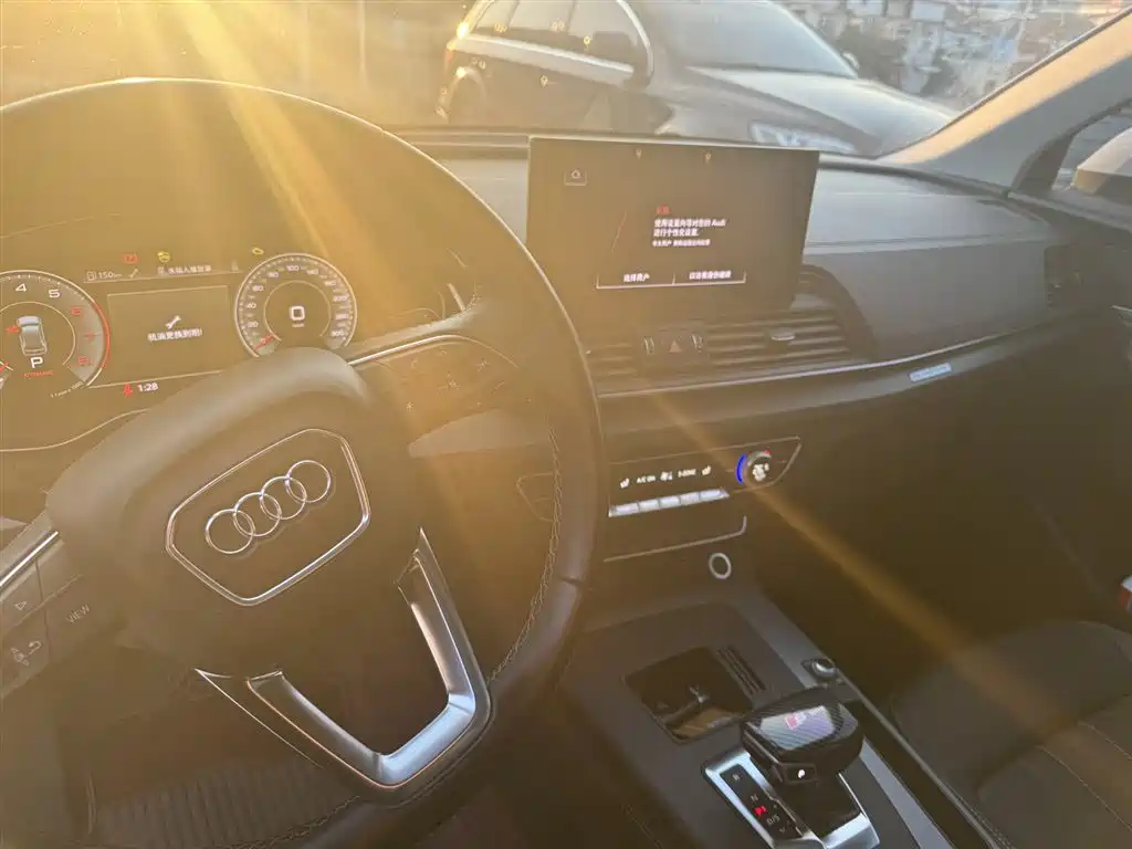 Audi Q5L 2022 — фото 2