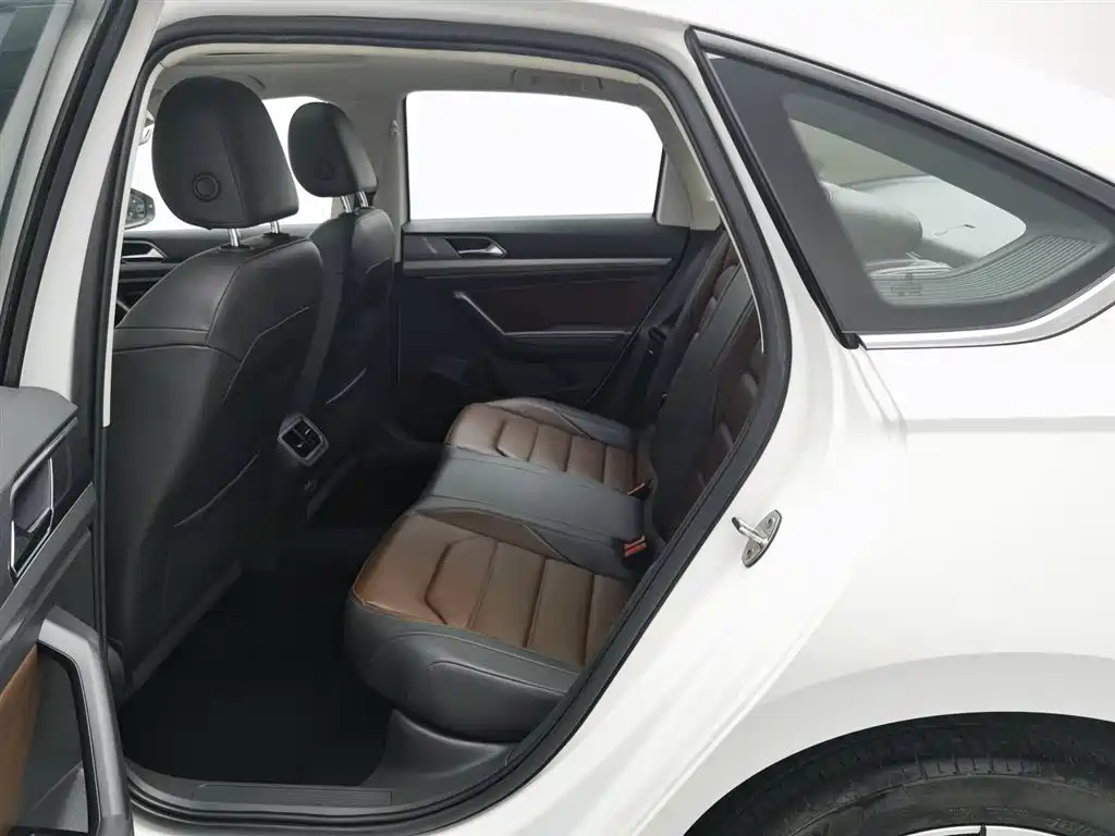 Volkswagen Lavida 2020 — фото 15