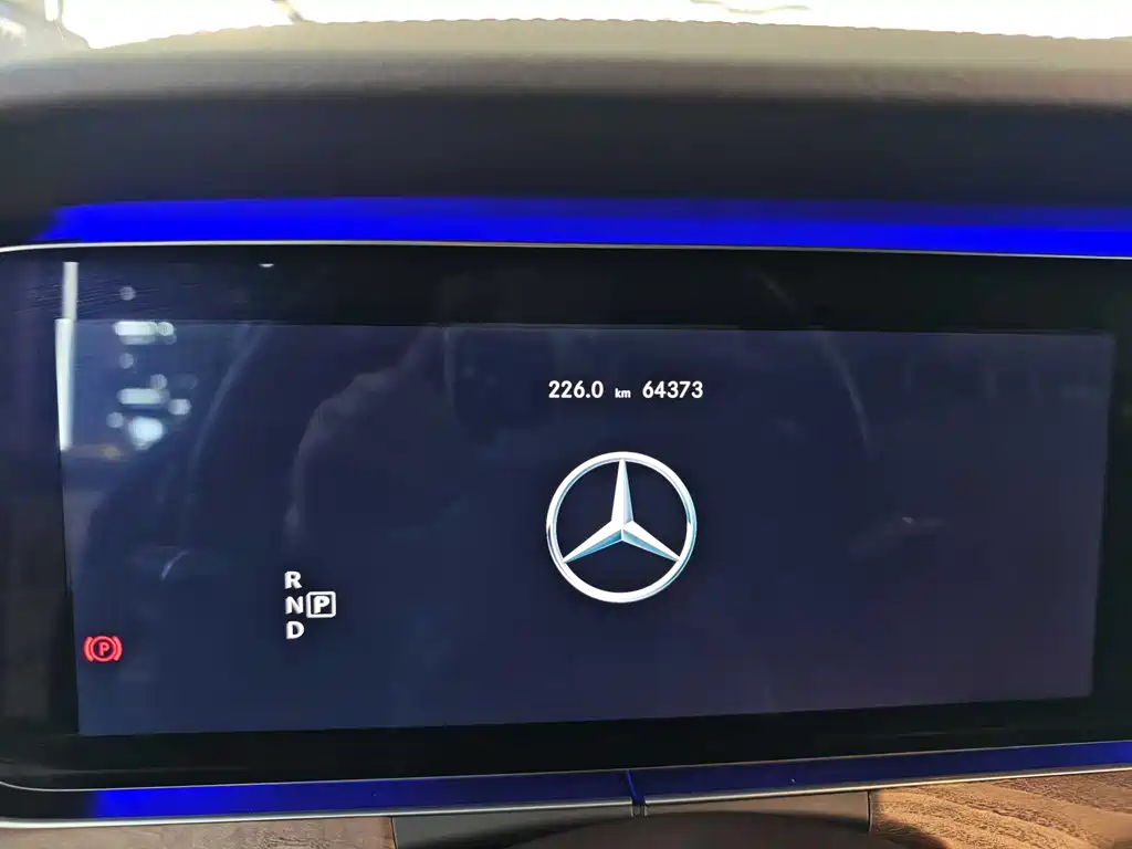 Mercedes-Benz E-Class 2020 — фото 14