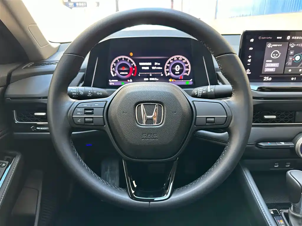 Honda Inspire 2025 — фото 12
