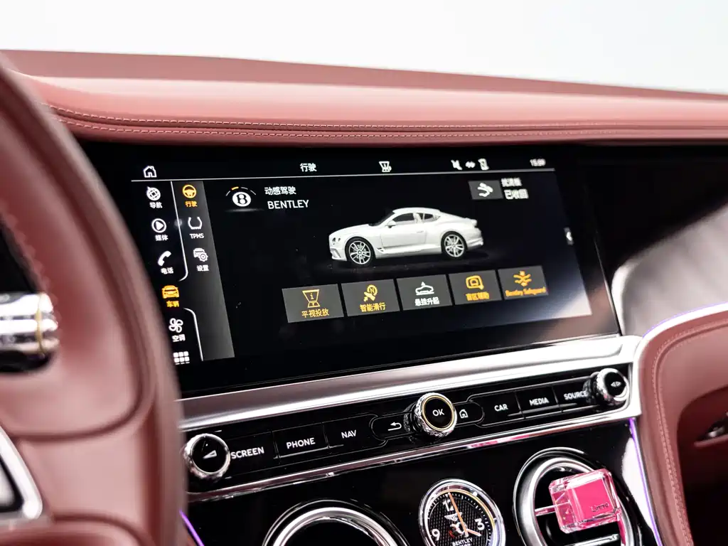 Bentley Continental 2020 — фото 11