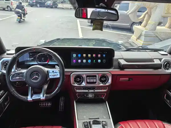 Mercedes-Benz G-Class 2012