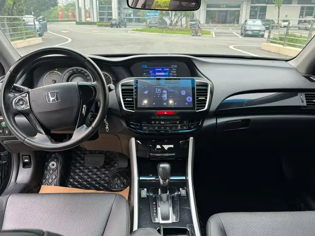 Honda Accord 2017 — фото 4