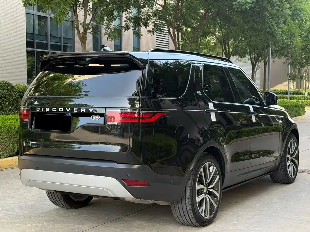 Land Rover Discovery 2024 — фото 16