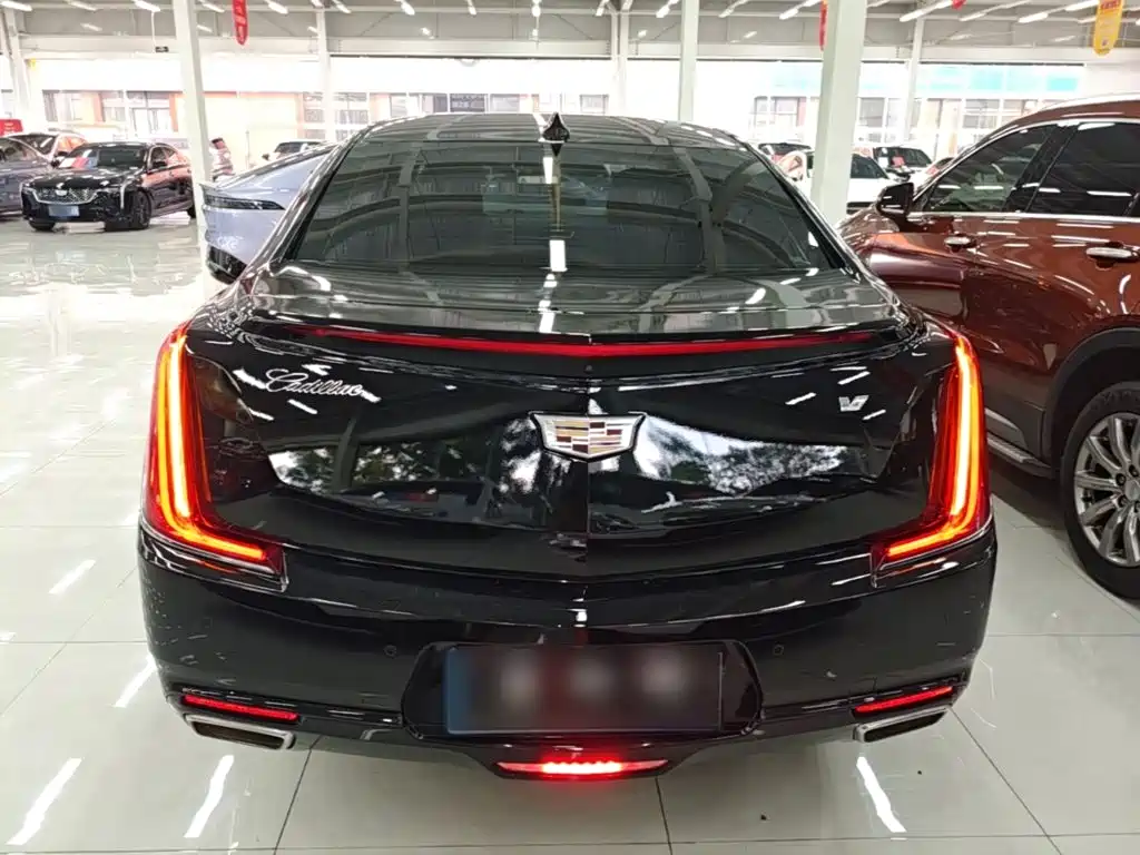 Cadillac XTS 2018 — фото 6