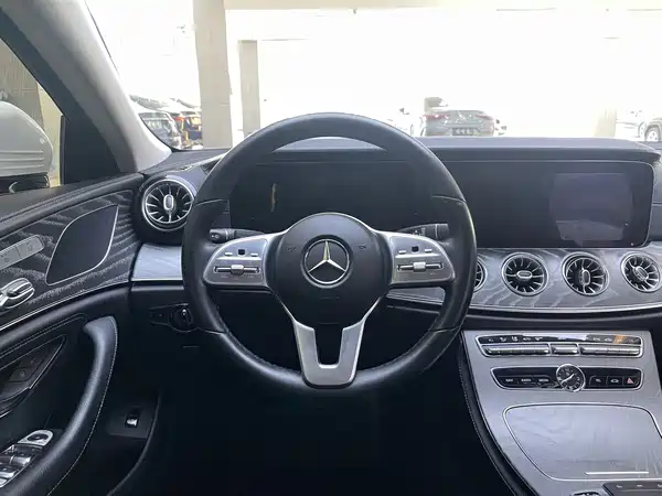 Mercedes-Benz CLS 2020