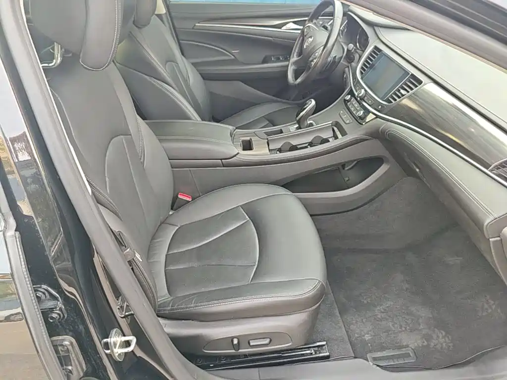 Buick LaCrosse 2019 — фото 25