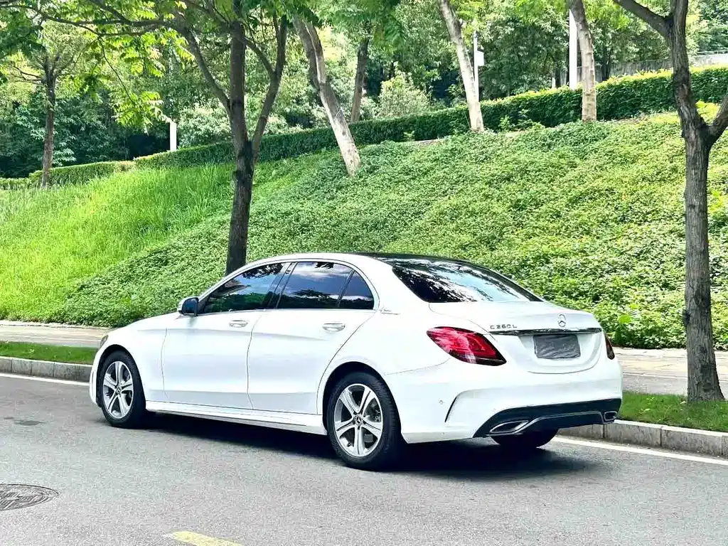 Mercedes-Benz C-Class 2020 — фото 17