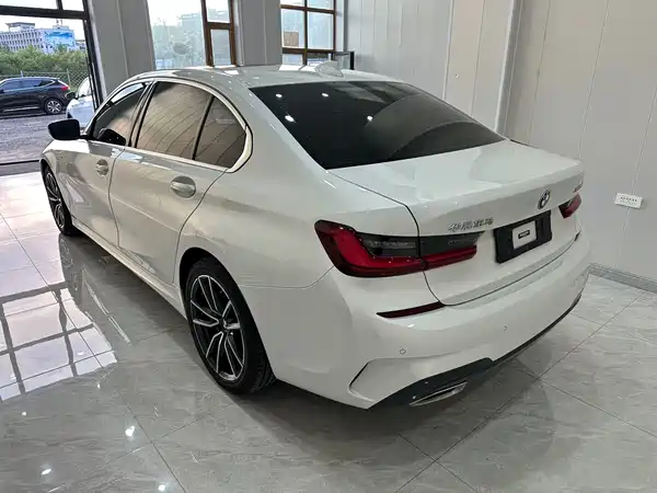 BMW 3 Series 2021