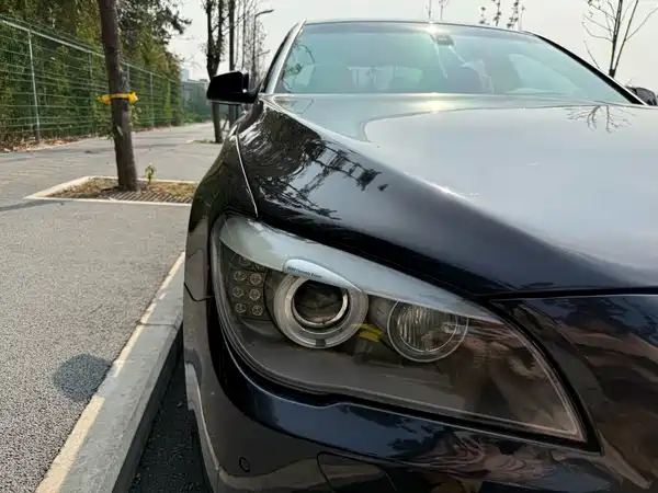 BMW 7 Series 2011