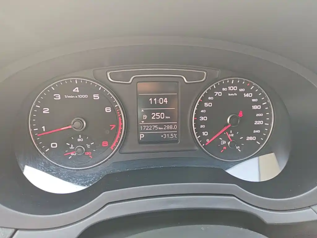 Audi Q3 2015 — фото 12