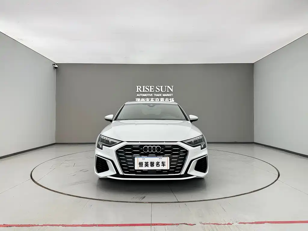 Audi A3 2021 — фото 2
