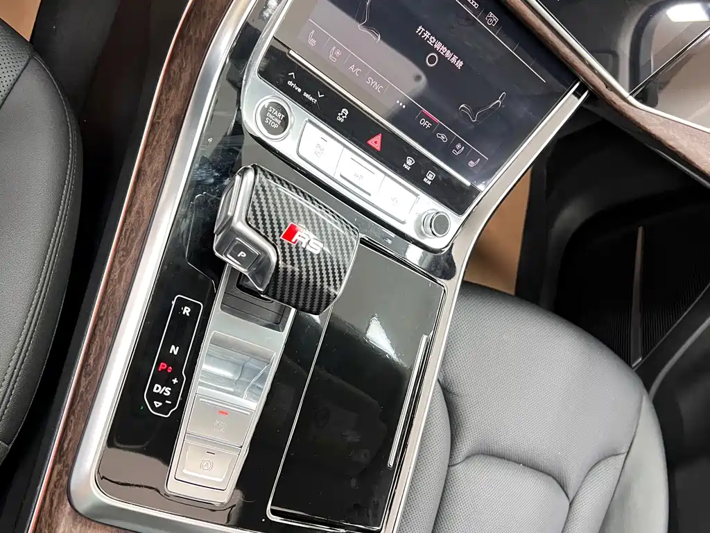 Audi Q7 2021 — фото 25