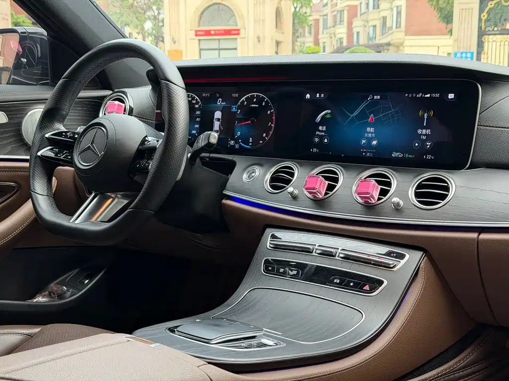 Mercedes-Benz E-Class 2020 — фото 17