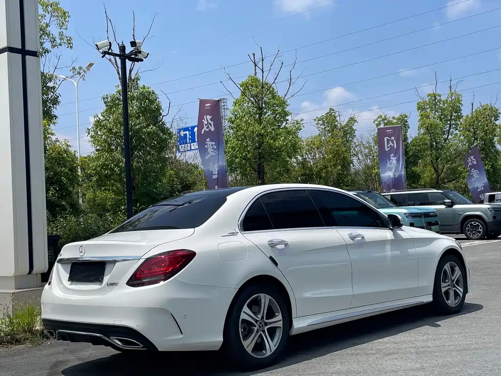 Mercedes-Benz C-Class 2021 — фото 19