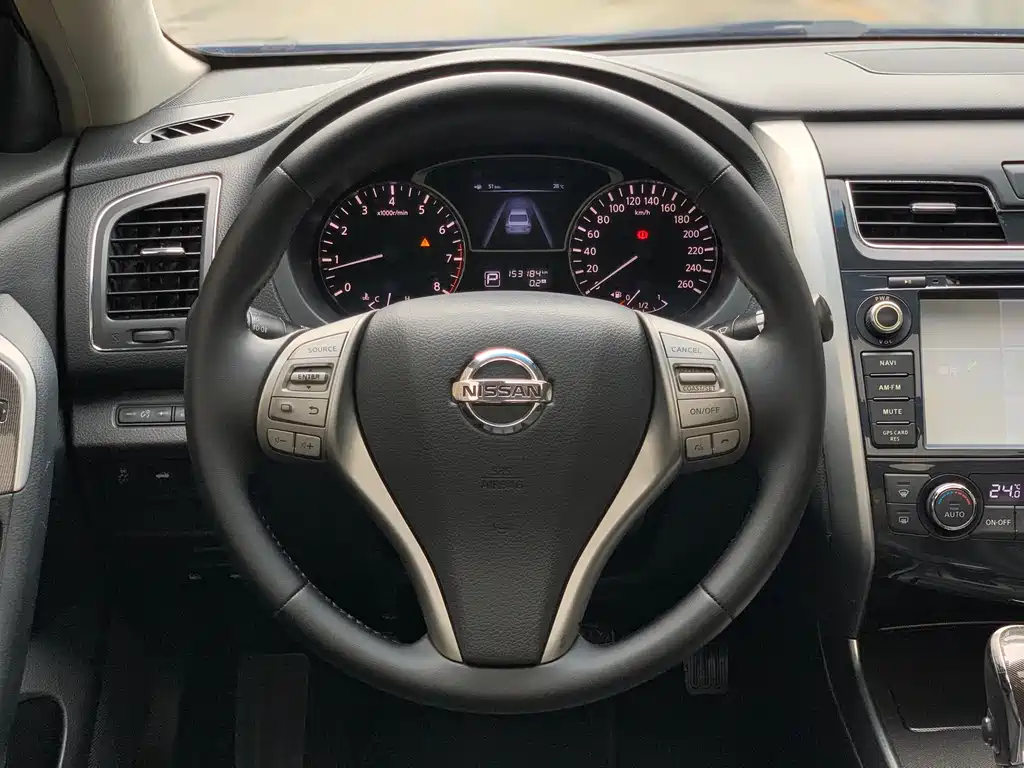 Nissan Teana 2014 — фото 10