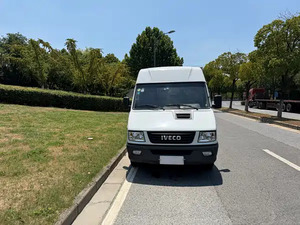 Iveco Proud 2020