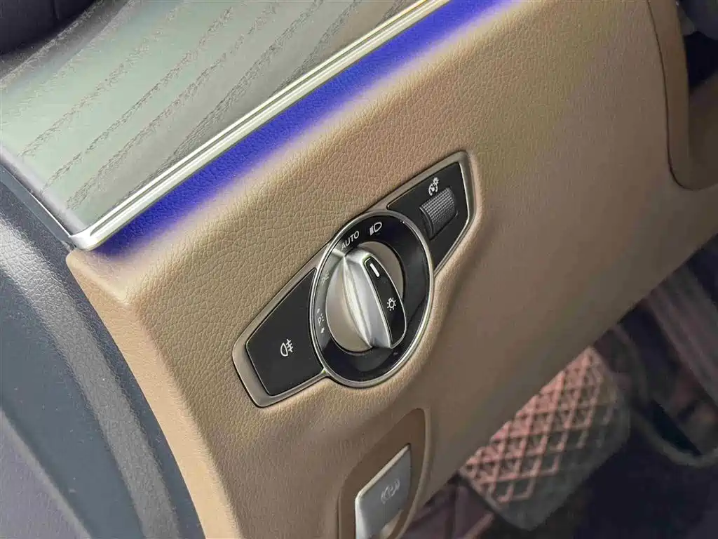 Mercedes-Benz E-Class New Energy 2022 — фото 15
