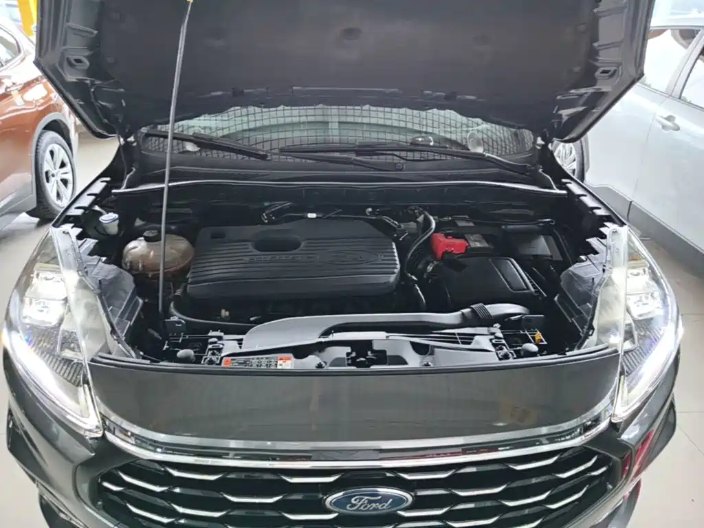 Ford Edge 2023 — фото 20