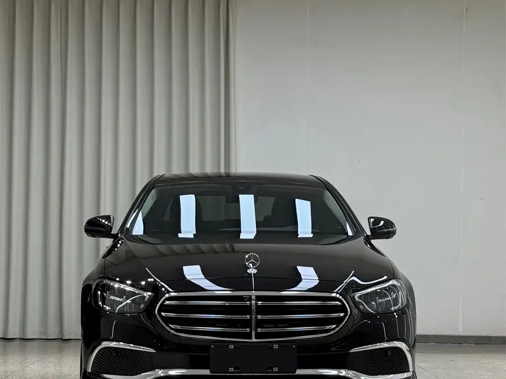 Mercedes-Benz E-Class 2023 — фото 2