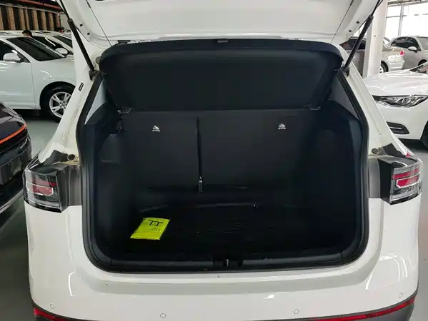 Volkswagen Tharu 2025