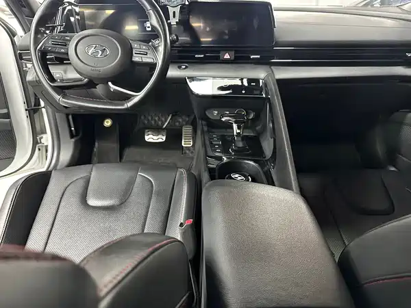 Hyundai Elantra 2021