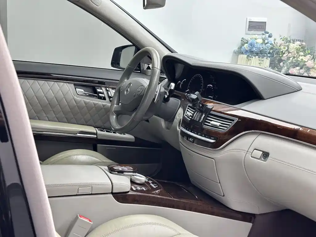 Mercedes-Benz S-Class AMG 2013 — фото 17