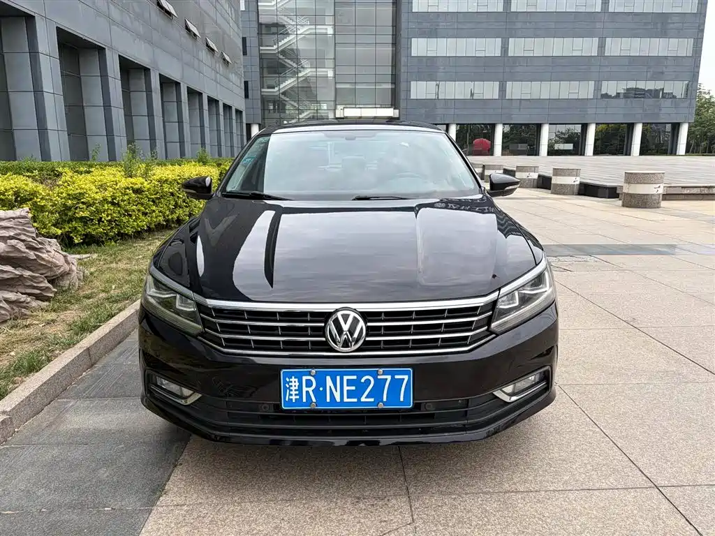 Volkswagen Passat 2018 — фото 2